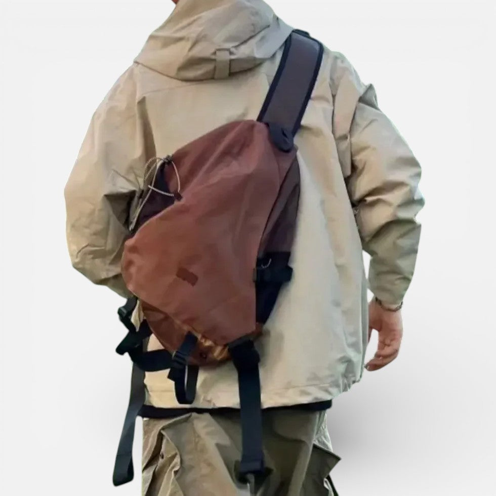 Outdoor Umhängetasche mit Schultergurt und Stauraum