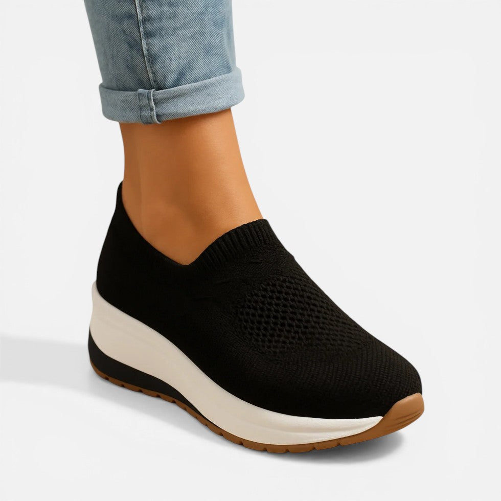 Slip on-sneakers til damer i åndbart strikmateriale