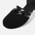 Women's strappy shoes with flat heel