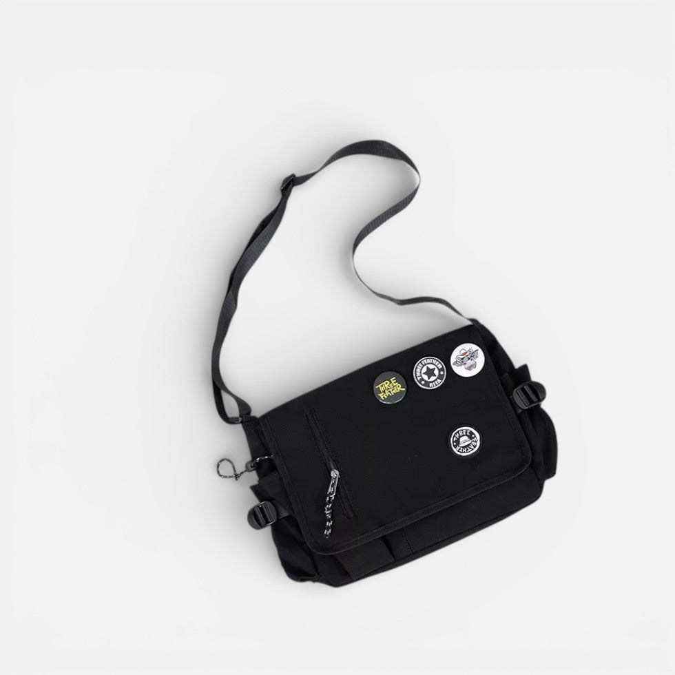 Umhängetasche mit Überschlag und verstellbarem Schultergurt