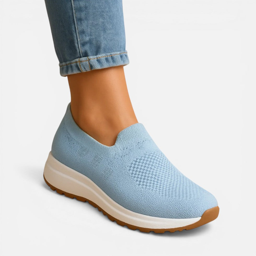 Slip on-sneakers til damer i åndbart strikmateriale