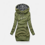 Kapuzenkleid mit Herzlinie Print