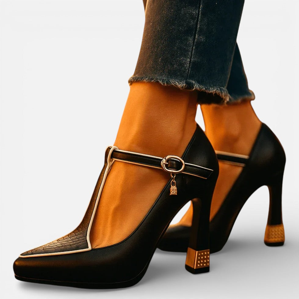 Women's pumps with strap and block heel