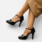 Orthopädische Damen Pumps mit T Riemen und Absatz