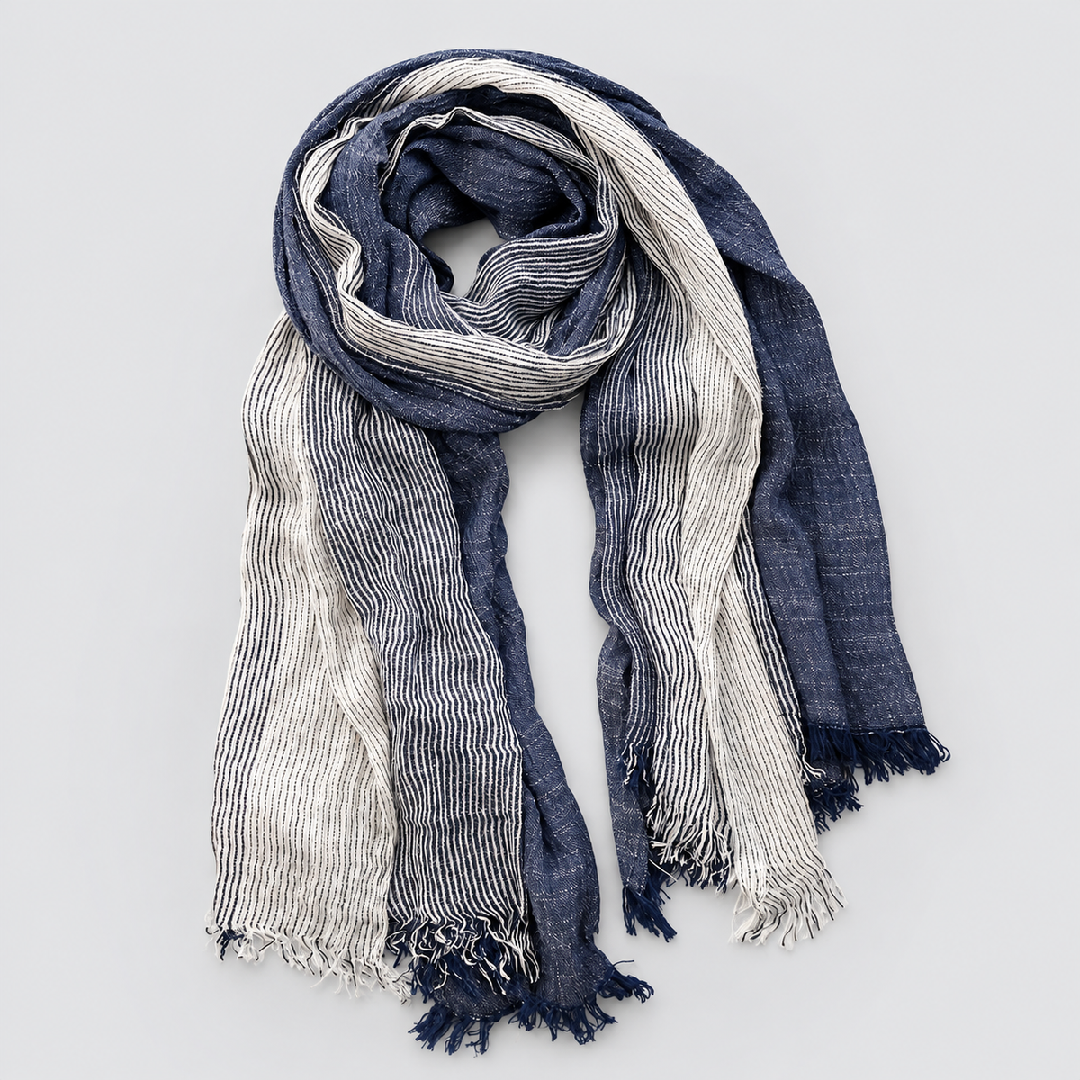 Herren Leichter Crinkle-Schal mit Farbverlauf und Fransenkante – Zweifarbiger Schal, Herbst Winter