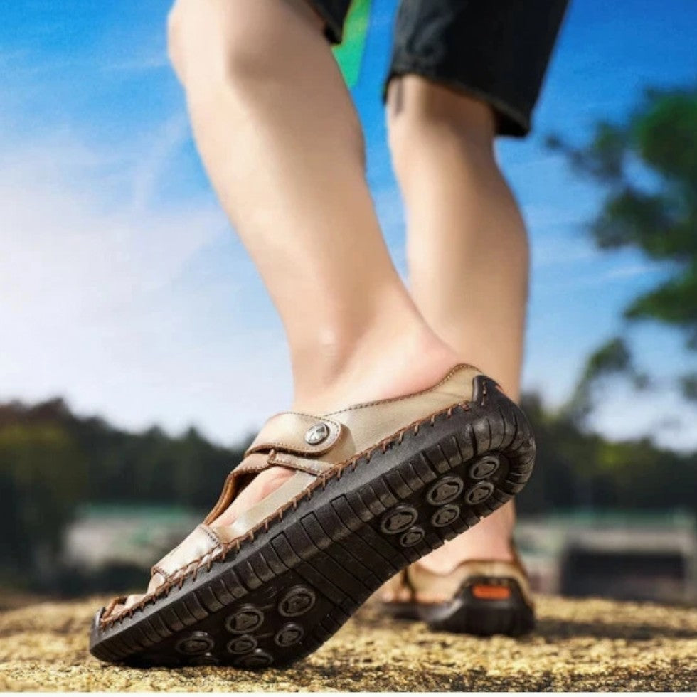 Herren Clogs mit Riemen und offenen Einsätzen